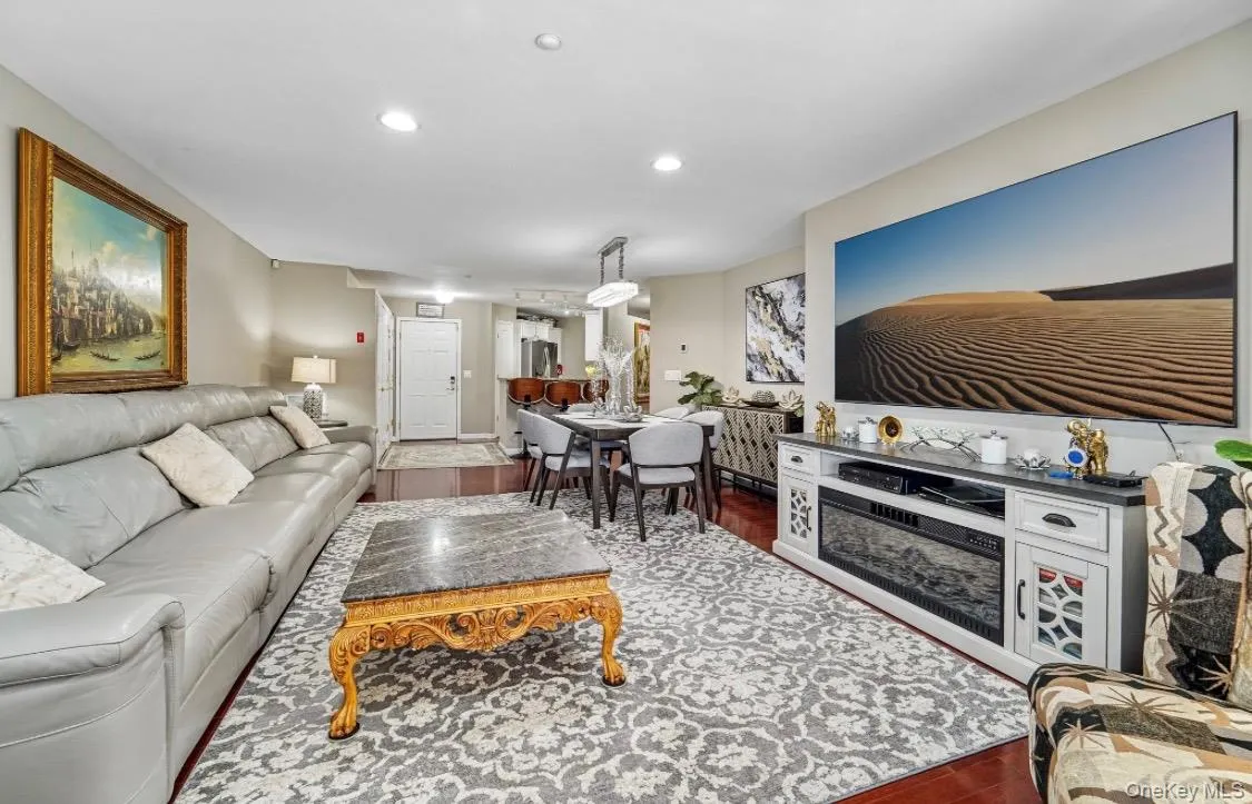 1207 Round Pointe Drive, Haverstraw, NY, 2 Bedrooms Bedrooms, 5 Rooms Rooms,2 BathroomsBathrooms,Residential,For Rent,Round Pointe,0,1038478 1207 Round Pointe Drive, Haverstraw, NY, 2 Bedrooms Bedrooms, 5 Rooms Rooms,2 BathroomsBathrooms,Residential,For Rent,Round Pointe,0,1038478