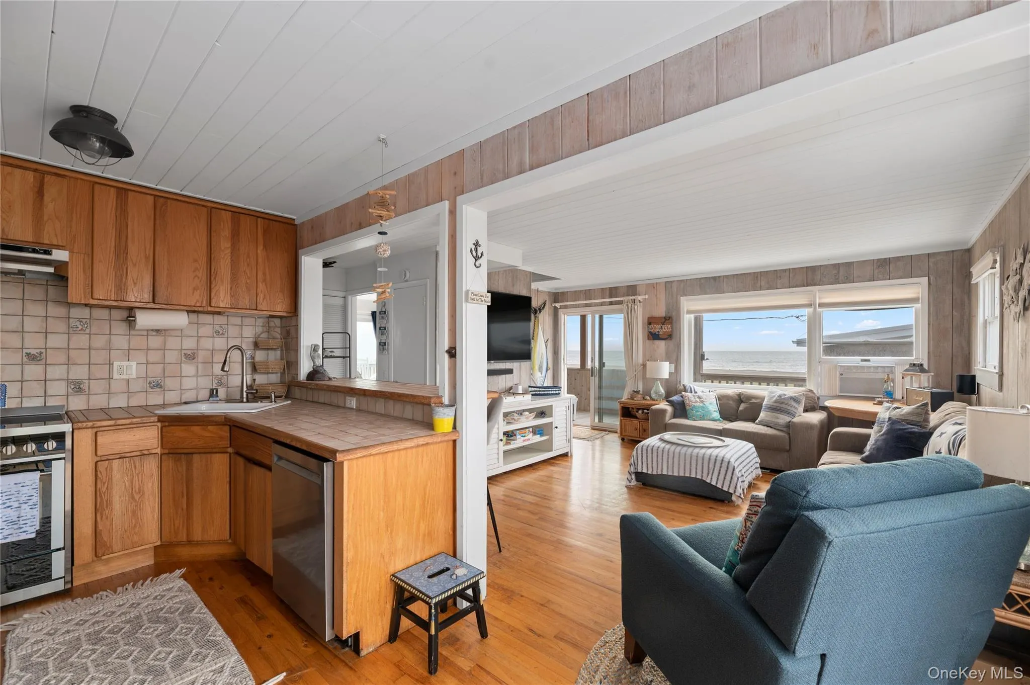 27 Sextant Walk, Islip, NY, 4 Bedrooms Bedrooms, 7 Rooms Rooms,1 BathroomBathrooms,Residential,For Rent,Sextant,0,1038480 27 Sextant Walk, Islip, NY, 4 Bedrooms Bedrooms, 7 Rooms Rooms,1 BathroomBathrooms,Residential,For Rent,Sextant,0,1038480