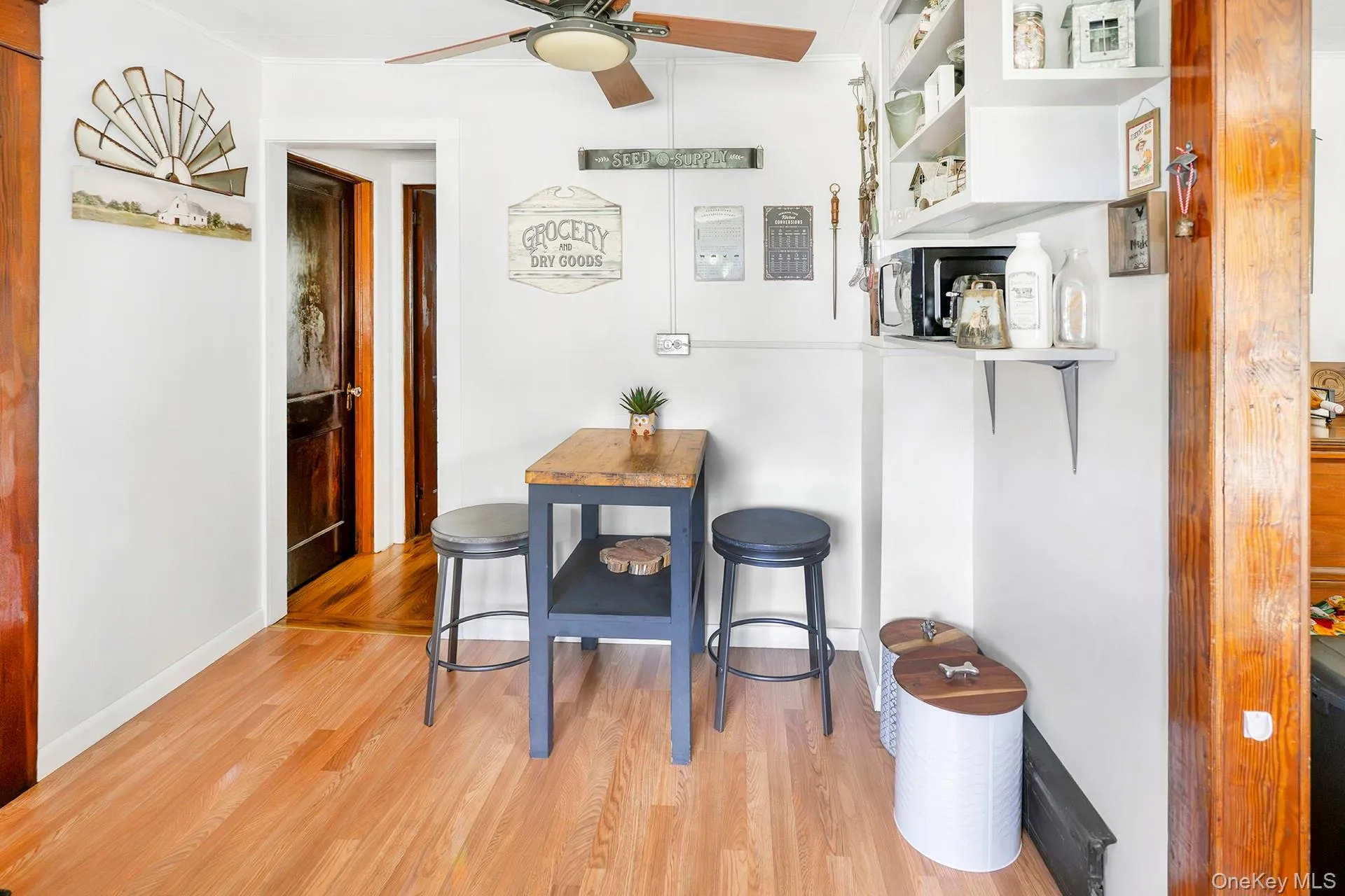 33 North Avenue, Pleasant Valley, NY, 2 Bedrooms Bedrooms, 8 Rooms Rooms,1 BathroomBathrooms,Residential,For Rent,North,0,1038481 33 North Avenue, Pleasant Valley, NY, 2 Bedrooms Bedrooms, 8 Rooms Rooms,1 BathroomBathrooms,Residential,For Rent,North,0,1038481