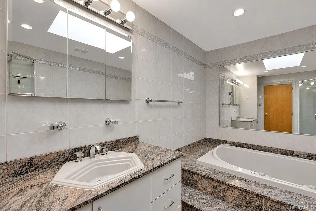 162-15 88th Street, New York, NY, 5 Bedrooms Bedrooms, 10 Rooms Rooms,3 BathroomsBathrooms,Residential,For Rent,88th,0,1038484 162-15 88th Street, New York, NY, 5 Bedrooms Bedrooms, 10 Rooms Rooms,3 BathroomsBathrooms,Residential,For Rent,88th,0,1038484