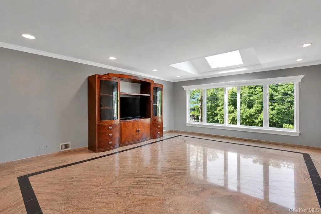 162-15 88th Street, New York, NY, 5 Bedrooms Bedrooms, 10 Rooms Rooms,3 BathroomsBathrooms,Residential,For Rent,88th,0,1038484 162-15 88th Street, New York, NY, 5 Bedrooms Bedrooms, 10 Rooms Rooms,3 BathroomsBathrooms,Residential,For Rent,88th,0,1038484