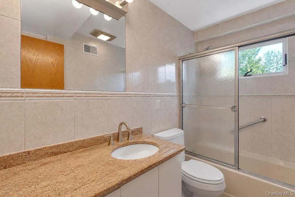 162-15 88th Street, New York, NY, 5 Bedrooms Bedrooms, 10 Rooms Rooms,3 BathroomsBathrooms,Residential,For Rent,88th,0,1038484 162-15 88th Street, New York, NY, 5 Bedrooms Bedrooms, 10 Rooms Rooms,3 BathroomsBathrooms,Residential,For Rent,88th,0,1038484