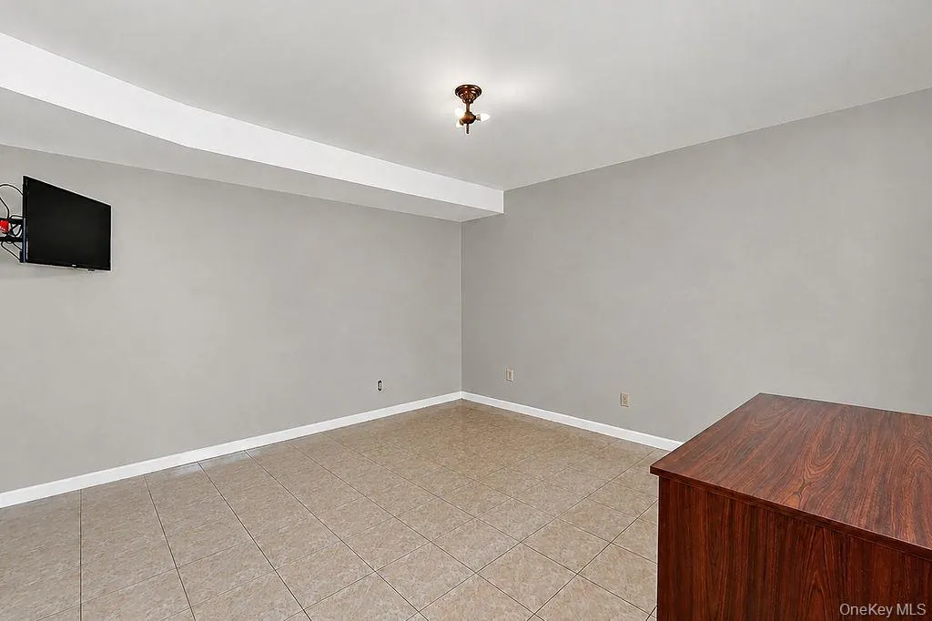 162-15 88th Street, New York, NY, 5 Bedrooms Bedrooms, 10 Rooms Rooms,3 BathroomsBathrooms,Residential,For Rent,88th,0,1038484 162-15 88th Street, New York, NY, 5 Bedrooms Bedrooms, 10 Rooms Rooms,3 BathroomsBathrooms,Residential,For Rent,88th,0,1038484