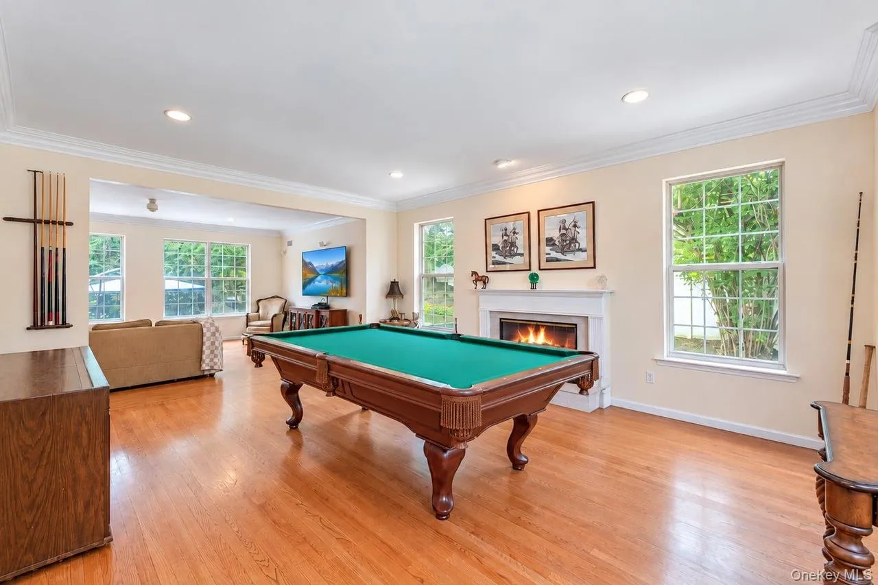 5 Sky View Court, Islip, NY, 5 Bedrooms Bedrooms, 9 Rooms Rooms,3 BathroomsBathrooms,Residential,For Rent,Sky View,0,1038491 5 Sky View Court, Islip, NY, 5 Bedrooms Bedrooms, 9 Rooms Rooms,3 BathroomsBathrooms,Residential,For Rent,Sky View,0,1038491