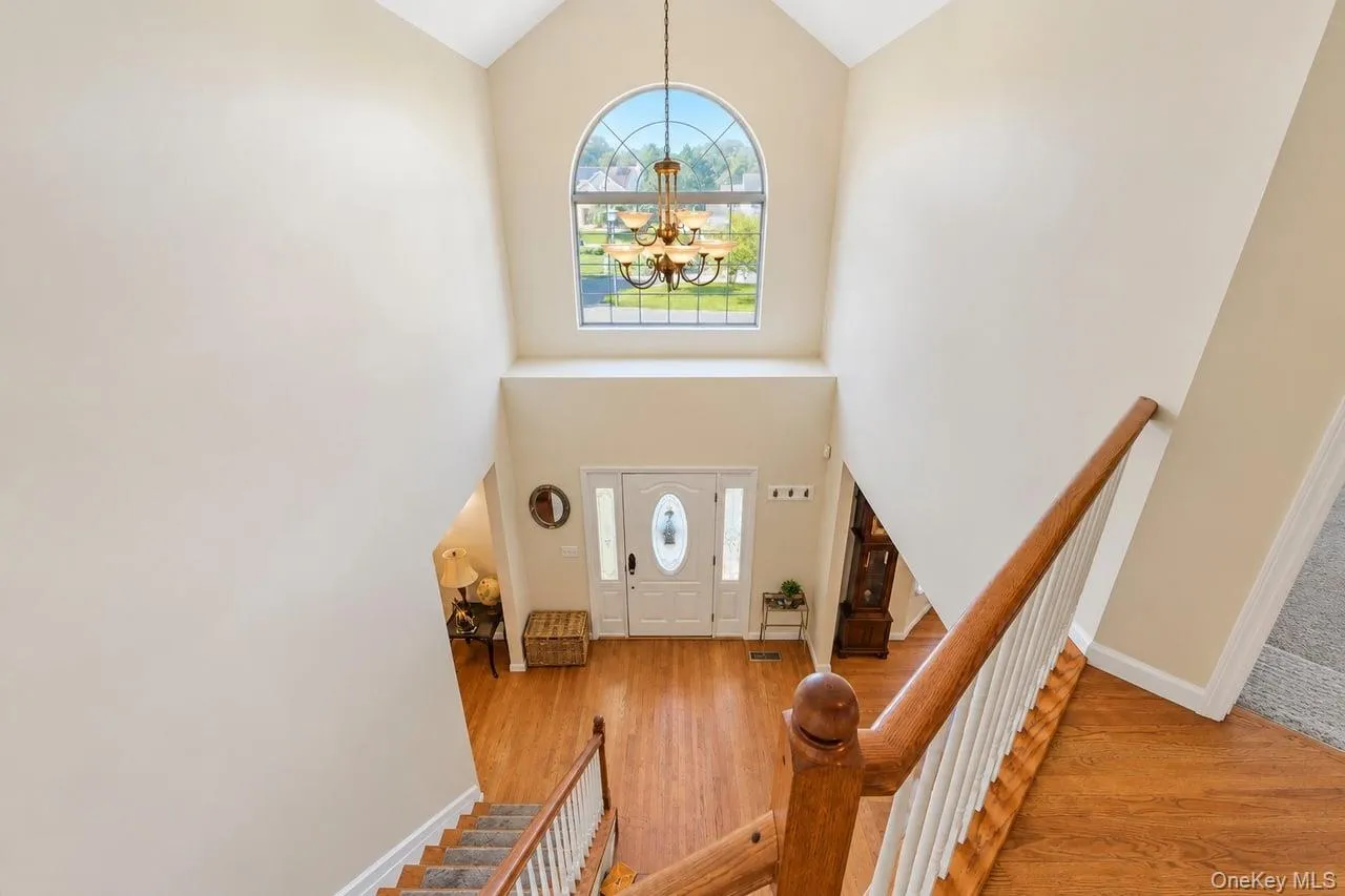 5 Sky View Court, Islip, NY, 5 Bedrooms Bedrooms, 9 Rooms Rooms,3 BathroomsBathrooms,Residential,For Rent,Sky View,0,1038491 5 Sky View Court, Islip, NY, 5 Bedrooms Bedrooms, 9 Rooms Rooms,3 BathroomsBathrooms,Residential,For Rent,Sky View,0,1038491