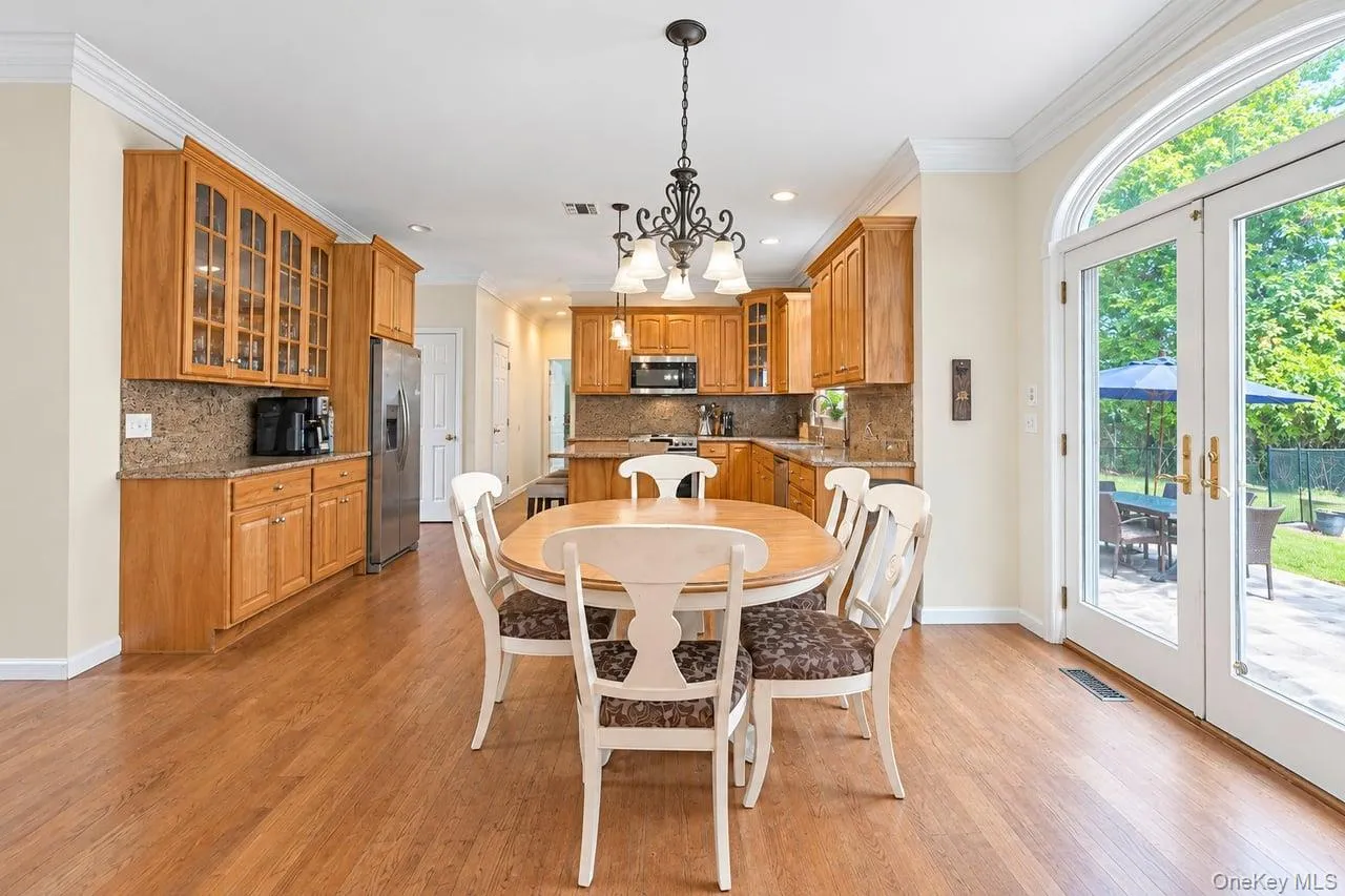 5 Sky View Court, Islip, NY, 5 Bedrooms Bedrooms, 9 Rooms Rooms,3 BathroomsBathrooms,Residential,For Rent,Sky View,0,1038491 5 Sky View Court, Islip, NY, 5 Bedrooms Bedrooms, 9 Rooms Rooms,3 BathroomsBathrooms,Residential,For Rent,Sky View,0,1038491