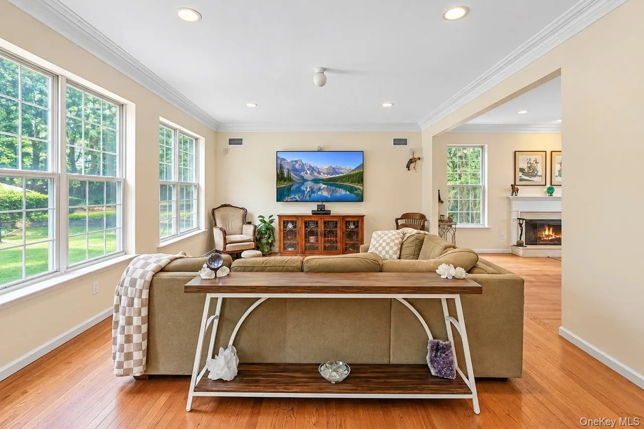 5 Sky View Court, Islip, NY, 5 Bedrooms Bedrooms, 9 Rooms Rooms,3 BathroomsBathrooms,Residential,For Rent,Sky View,0,1038491 5 Sky View Court, Islip, NY, 5 Bedrooms Bedrooms, 9 Rooms Rooms,3 BathroomsBathrooms,Residential,For Rent,Sky View,0,1038491