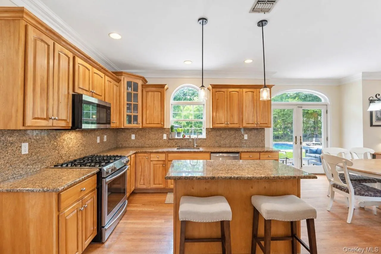 5 Sky View Court, Islip, NY, 5 Bedrooms Bedrooms, 9 Rooms Rooms,3 BathroomsBathrooms,Residential,For Rent,Sky View,0,1038491 5 Sky View Court, Islip, NY, 5 Bedrooms Bedrooms, 9 Rooms Rooms,3 BathroomsBathrooms,Residential,For Rent,Sky View,0,1038491