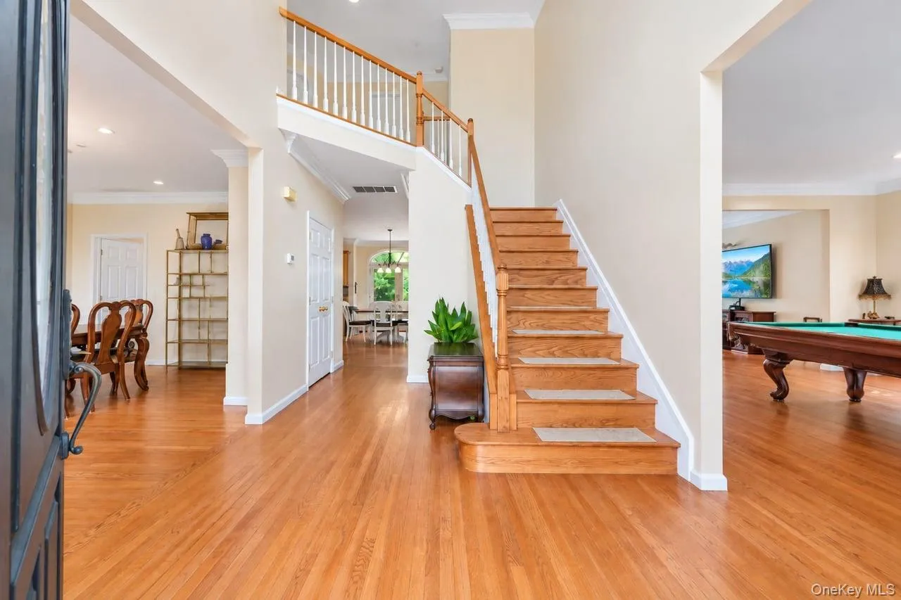 5 Sky View Court, Islip, NY, 5 Bedrooms Bedrooms, 9 Rooms Rooms,3 BathroomsBathrooms,Residential,For Rent,Sky View,0,1038491 5 Sky View Court, Islip, NY, 5 Bedrooms Bedrooms, 9 Rooms Rooms,3 BathroomsBathrooms,Residential,For Rent,Sky View,0,1038491