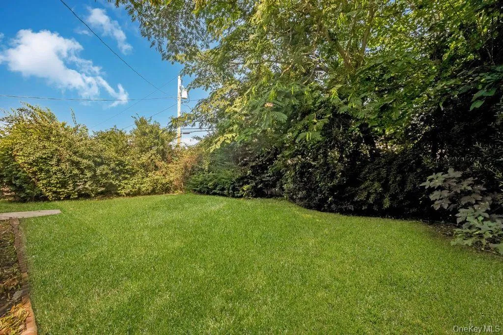 85 Twin Lane, Hempstead, NY, 4 Bedrooms Bedrooms, 8 Rooms Rooms,2 BathroomsBathrooms,Residential,For Rent,Twin,0,1038493 85 Twin Lane, Hempstead, NY, 4 Bedrooms Bedrooms, 8 Rooms Rooms,2 BathroomsBathrooms,Residential,For Rent,Twin,0,1038493