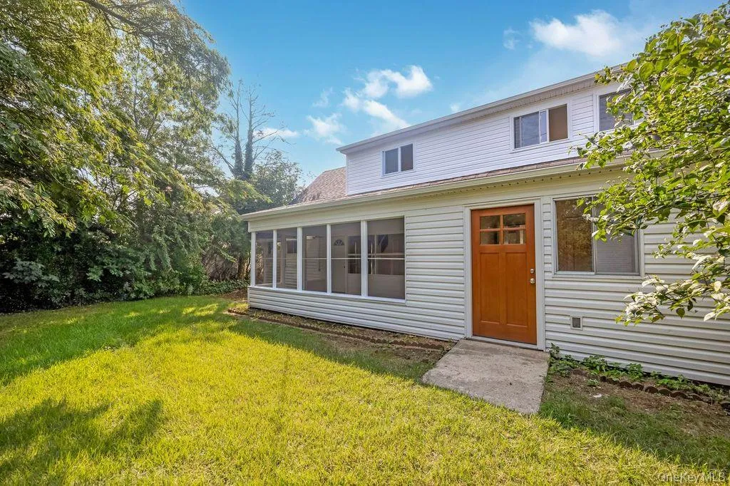 85 Twin Lane, Hempstead, NY, 4 Bedrooms Bedrooms, 8 Rooms Rooms,2 BathroomsBathrooms,Residential,For Rent,Twin,0,1038493 85 Twin Lane, Hempstead, NY, 4 Bedrooms Bedrooms, 8 Rooms Rooms,2 BathroomsBathrooms,Residential,For Rent,Twin,0,1038493