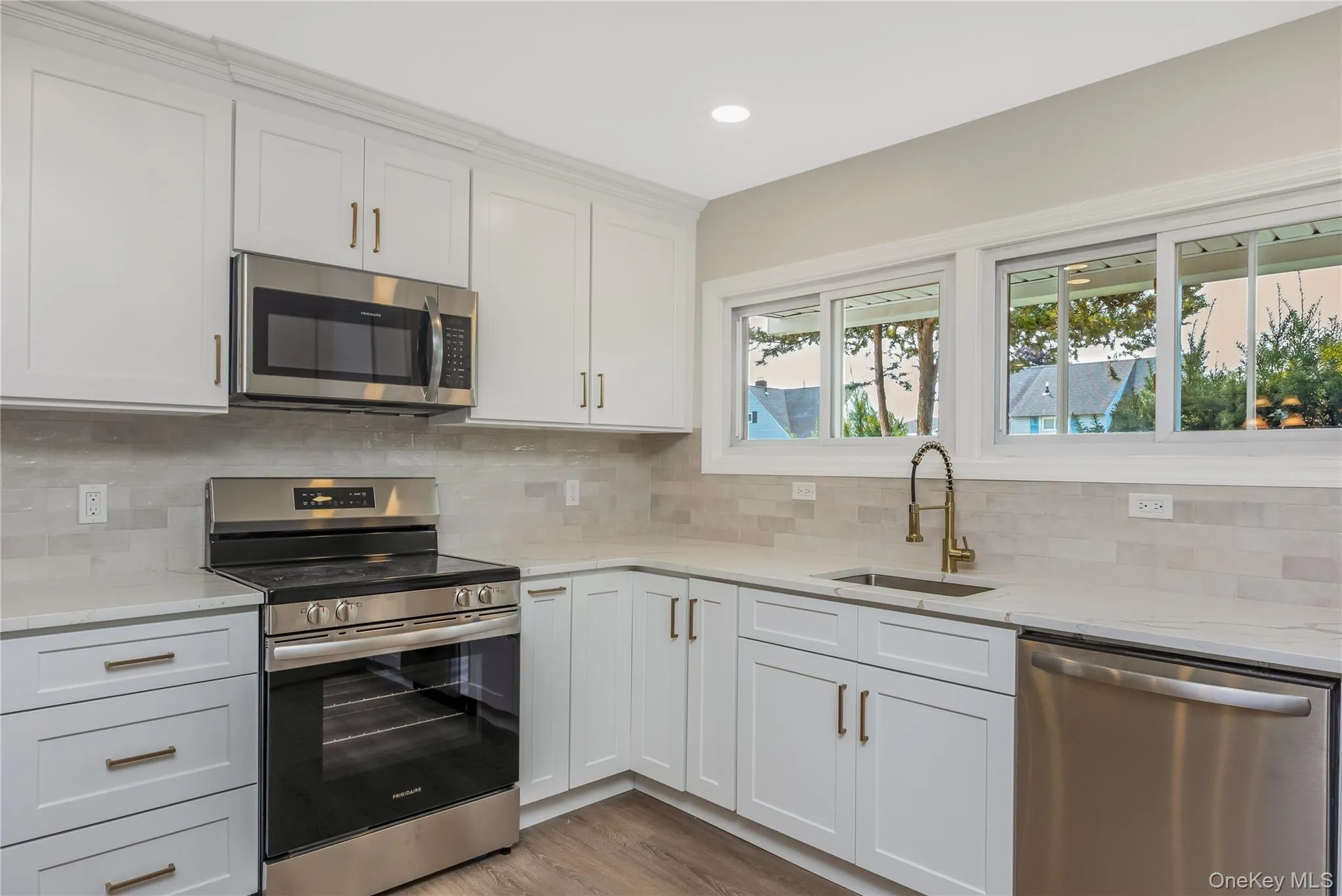 85 Twin Lane, Hempstead, NY, 4 Bedrooms Bedrooms, 8 Rooms Rooms,2 BathroomsBathrooms,Residential,For Rent,Twin,0,1038493 85 Twin Lane, Hempstead, NY, 4 Bedrooms Bedrooms, 8 Rooms Rooms,2 BathroomsBathrooms,Residential,For Rent,Twin,0,1038493