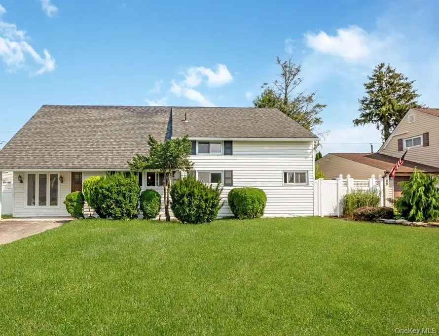 85 Twin Lane, Hempstead, NY, 4 Bedrooms Bedrooms, 8 Rooms Rooms,2 BathroomsBathrooms,Residential,For Rent,Twin,0,1038493 85 Twin Lane, Hempstead, NY, 4 Bedrooms Bedrooms, 8 Rooms Rooms,2 BathroomsBathrooms,Residential,For Rent,Twin,0,1038493