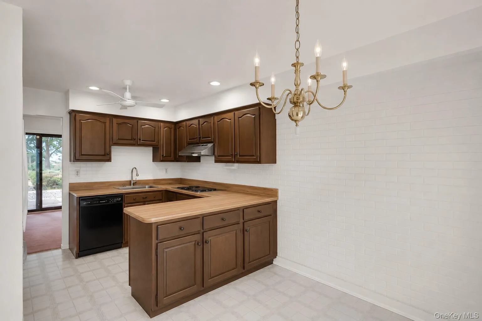 51 Rockledge Path, Brookhaven, NY, 3 Bedrooms Bedrooms, 6 Rooms Rooms,2 BathroomsBathrooms,Residential,For Rent,Rockledge,0,1038494 51 Rockledge Path, Brookhaven, NY, 3 Bedrooms Bedrooms, 6 Rooms Rooms,2 BathroomsBathrooms,Residential,For Rent,Rockledge,0,1038494