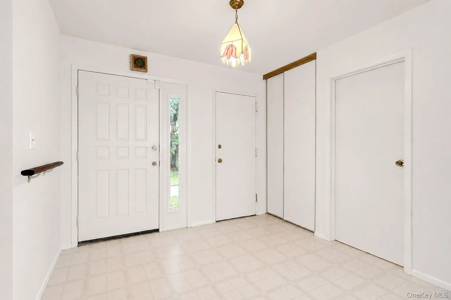 51 Rockledge Path, Brookhaven, NY, 3 Bedrooms Bedrooms, 6 Rooms Rooms,2 BathroomsBathrooms,Residential,For Rent,Rockledge,0,1038494 51 Rockledge Path, Brookhaven, NY, 3 Bedrooms Bedrooms, 6 Rooms Rooms,2 BathroomsBathrooms,Residential,For Rent,Rockledge,0,1038494