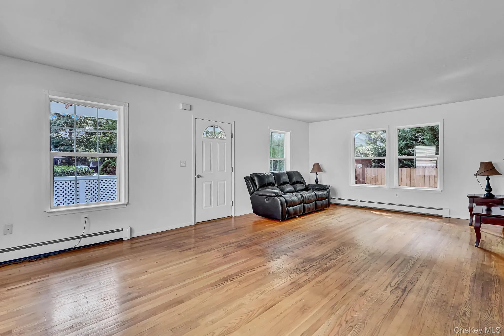 265 Forrest Avenue, Brookhaven, NY, 4 Bedrooms Bedrooms, 7 Rooms Rooms,2 BathroomsBathrooms,Residential,For Rent,Forrest,0,1038498 265 Forrest Avenue, Brookhaven, NY, 4 Bedrooms Bedrooms, 7 Rooms Rooms,2 BathroomsBathrooms,Residential,For Rent,Forrest,0,1038498