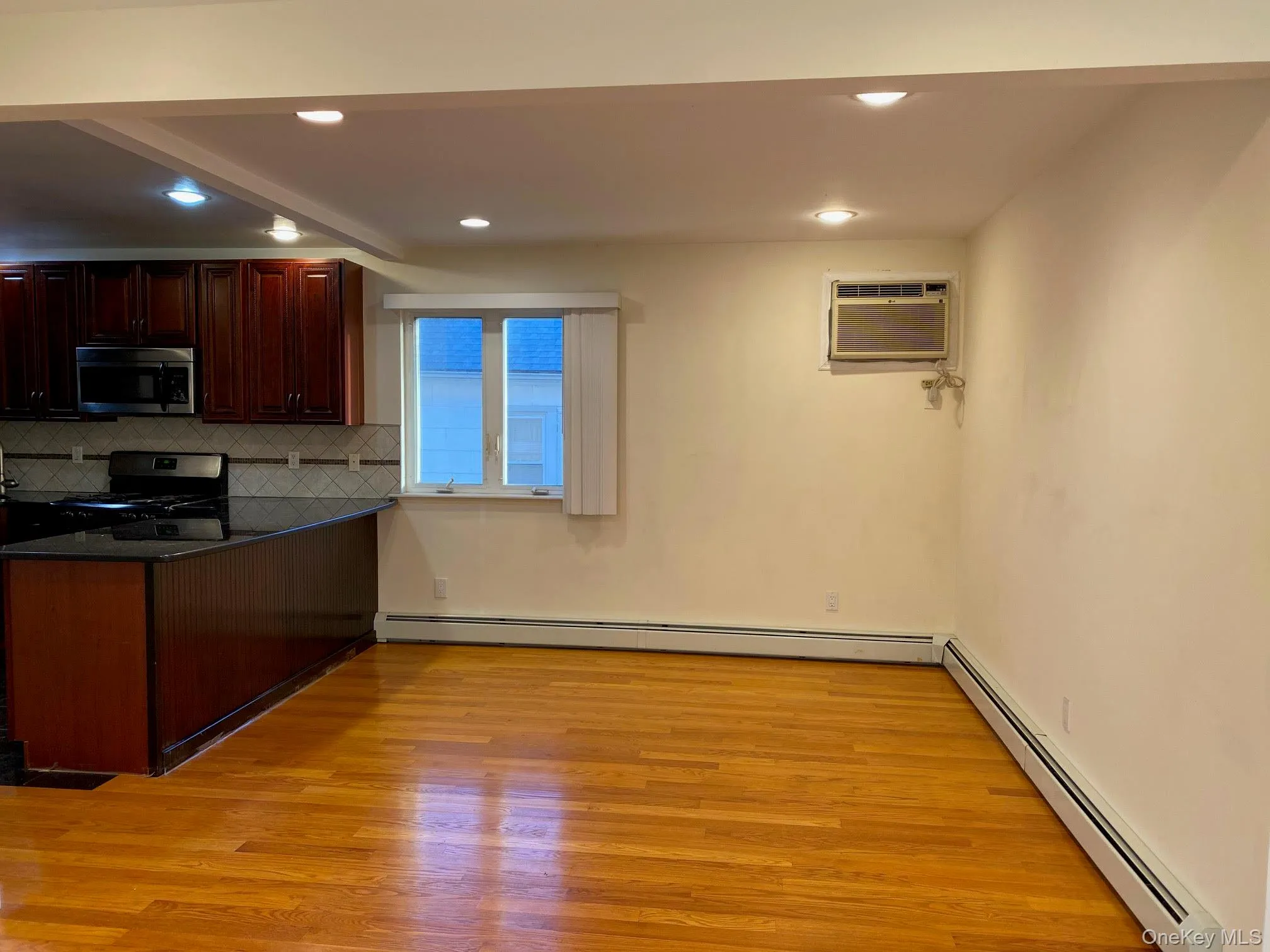 47-19 194th Street, New York, NY, 3 Bedrooms Bedrooms, 6 Rooms Rooms,2 BathroomsBathrooms,Residential Lease,For Rent,194th,0,1038500 47-19 194th Street, New York, NY, 3 Bedrooms Bedrooms, 6 Rooms Rooms,2 BathroomsBathrooms,Residential Lease,For Rent,194th,0,1038500