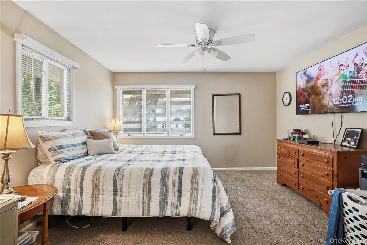 2 6th Avenue, Oyster Bay, NY, 2 Bedrooms Bedrooms, 6 Rooms Rooms,1 BathroomBathrooms,Residential,For Rent,6th,0,1038505 2 6th Avenue, Oyster Bay, NY, 2 Bedrooms Bedrooms, 6 Rooms Rooms,1 BathroomBathrooms,Residential,For Rent,6th,0,1038505