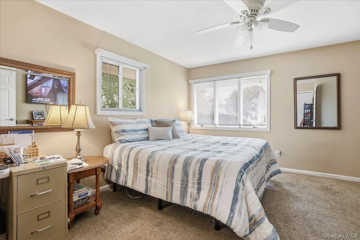 2 6th Avenue, Oyster Bay, NY, 2 Bedrooms Bedrooms, 6 Rooms Rooms,1 BathroomBathrooms,Residential,For Rent,6th,0,1038505 2 6th Avenue, Oyster Bay, NY, 2 Bedrooms Bedrooms, 6 Rooms Rooms,1 BathroomBathrooms,Residential,For Rent,6th,0,1038505