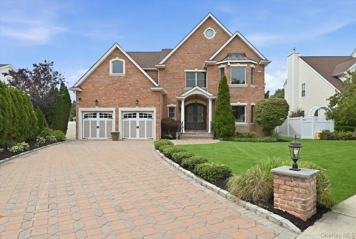 4 Corin Court, Oyster Bay, NY, 4 Bedrooms Bedrooms, 8 Rooms Rooms,3 BathroomsBathrooms,Residential,For Rent,Corin,0,1038506 4 Corin Court, Oyster Bay, NY, 4 Bedrooms Bedrooms, 8 Rooms Rooms,3 BathroomsBathrooms,Residential,For Rent,Corin,0,1038506