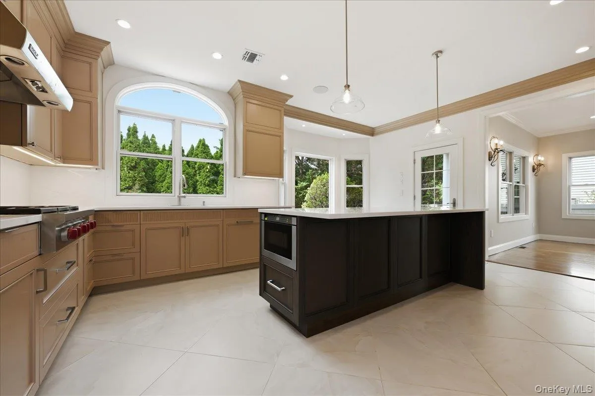 4 Corin Court, Oyster Bay, NY, 4 Bedrooms Bedrooms, 8 Rooms Rooms,3 BathroomsBathrooms,Residential,For Rent,Corin,0,1038506 4 Corin Court, Oyster Bay, NY, 4 Bedrooms Bedrooms, 8 Rooms Rooms,3 BathroomsBathrooms,Residential,For Rent,Corin,0,1038506