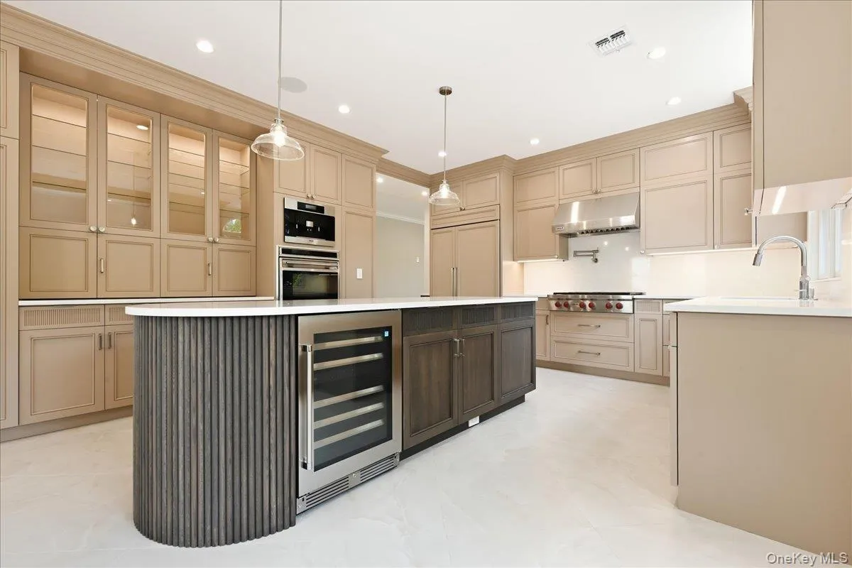 4 Corin Court, Oyster Bay, NY, 4 Bedrooms Bedrooms, 8 Rooms Rooms,3 BathroomsBathrooms,Residential,For Rent,Corin,0,1038506 4 Corin Court, Oyster Bay, NY, 4 Bedrooms Bedrooms, 8 Rooms Rooms,3 BathroomsBathrooms,Residential,For Rent,Corin,0,1038506
