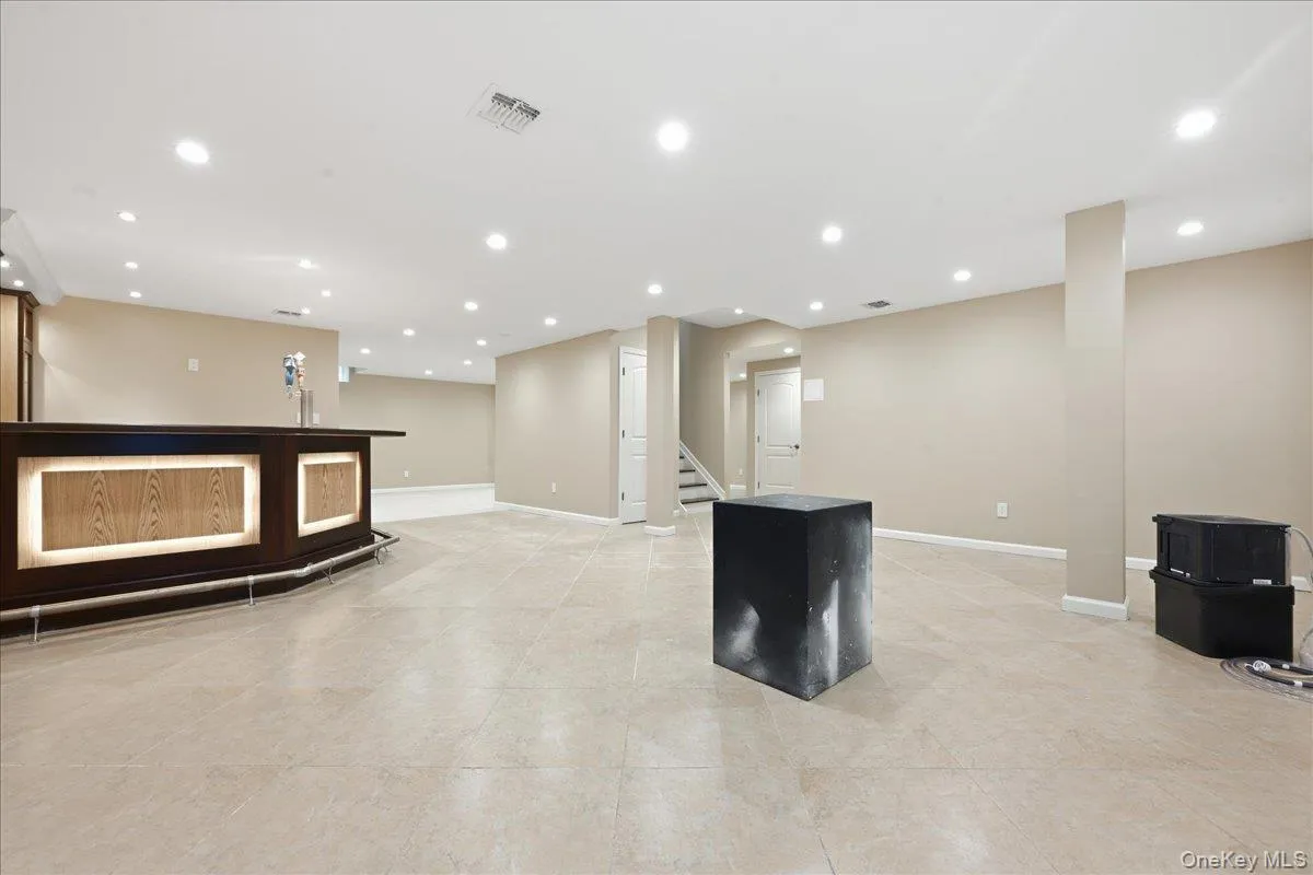 4 Corin Court, Oyster Bay, NY, 4 Bedrooms Bedrooms, 8 Rooms Rooms,3 BathroomsBathrooms,Residential,For Rent,Corin,0,1038506 4 Corin Court, Oyster Bay, NY, 4 Bedrooms Bedrooms, 8 Rooms Rooms,3 BathroomsBathrooms,Residential,For Rent,Corin,0,1038506