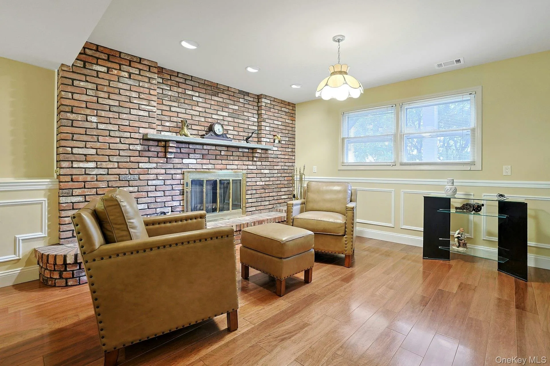 38 York Drive, Clarkstown, NY, 4 Bedrooms Bedrooms, 7 Rooms Rooms,2 BathroomsBathrooms,Residential,For Rent,York,0,1038511 38 York Drive, Clarkstown, NY, 4 Bedrooms Bedrooms, 7 Rooms Rooms,2 BathroomsBathrooms,Residential,For Rent,York,0,1038511