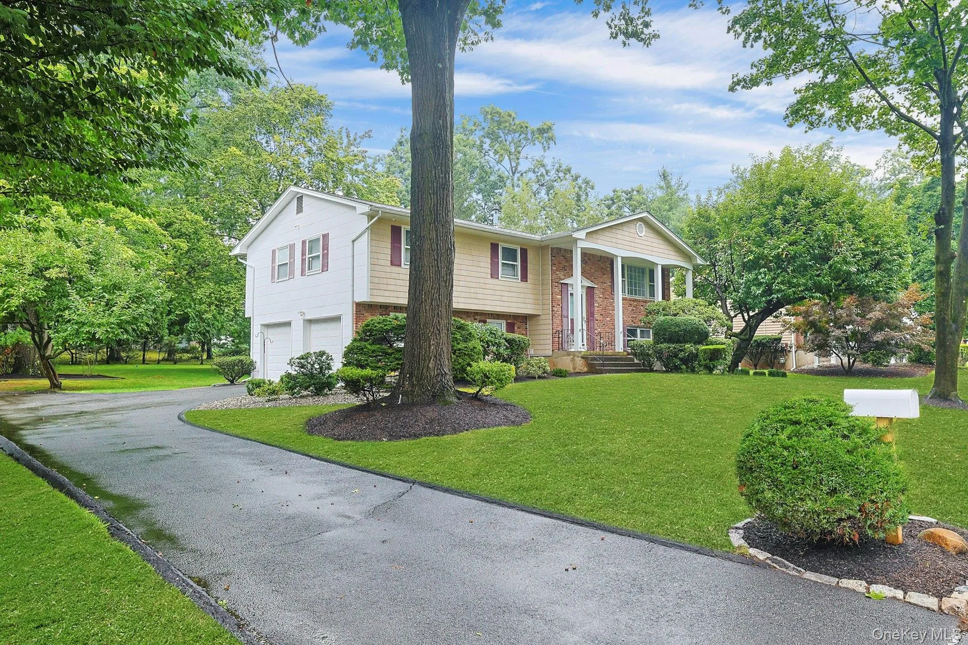 38 York Drive, Clarkstown, NY, 4 Bedrooms Bedrooms, 7 Rooms Rooms,2 BathroomsBathrooms,Residential,For Rent,York,0,1038511 38 York Drive, Clarkstown, NY, 4 Bedrooms Bedrooms, 7 Rooms Rooms,2 BathroomsBathrooms,Residential,For Rent,York,0,1038511