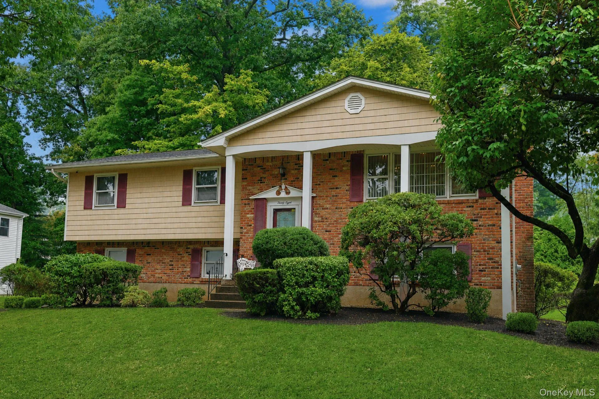 38 York Drive, Clarkstown, NY, 4 Bedrooms Bedrooms, 7 Rooms Rooms,2 BathroomsBathrooms,Residential,For Rent,York,0,1038511 38 York Drive, Clarkstown, NY, 4 Bedrooms Bedrooms, 7 Rooms Rooms,2 BathroomsBathrooms,Residential,For Rent,York,0,1038511