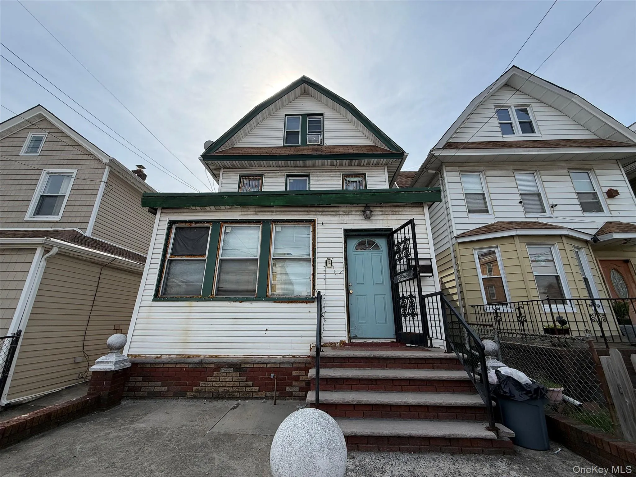 9508 111th Street, New York, NY, 5 Bedrooms Bedrooms, 13 Rooms Rooms,2 BathroomsBathrooms,Residential,For Rent,111th,0,1038512 9508 111th Street, New York, NY, 5 Bedrooms Bedrooms, 13 Rooms Rooms,2 BathroomsBathrooms,Residential,For Rent,111th,0,1038512
