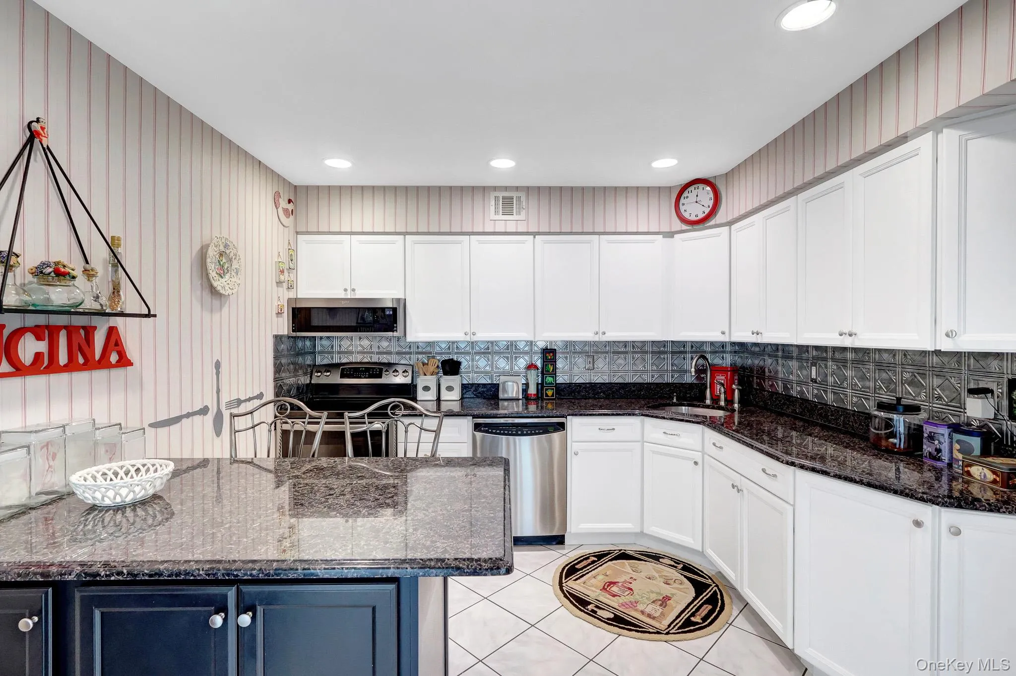 11 Clubhouse Court, Oyster Bay, NY, 3 Bedrooms Bedrooms, 9 Rooms Rooms,2 BathroomsBathrooms,Residential,For Rent,Clubhouse,0,1038513 11 Clubhouse Court, Oyster Bay, NY, 3 Bedrooms Bedrooms, 9 Rooms Rooms,2 BathroomsBathrooms,Residential,For Rent,Clubhouse,0,1038513
