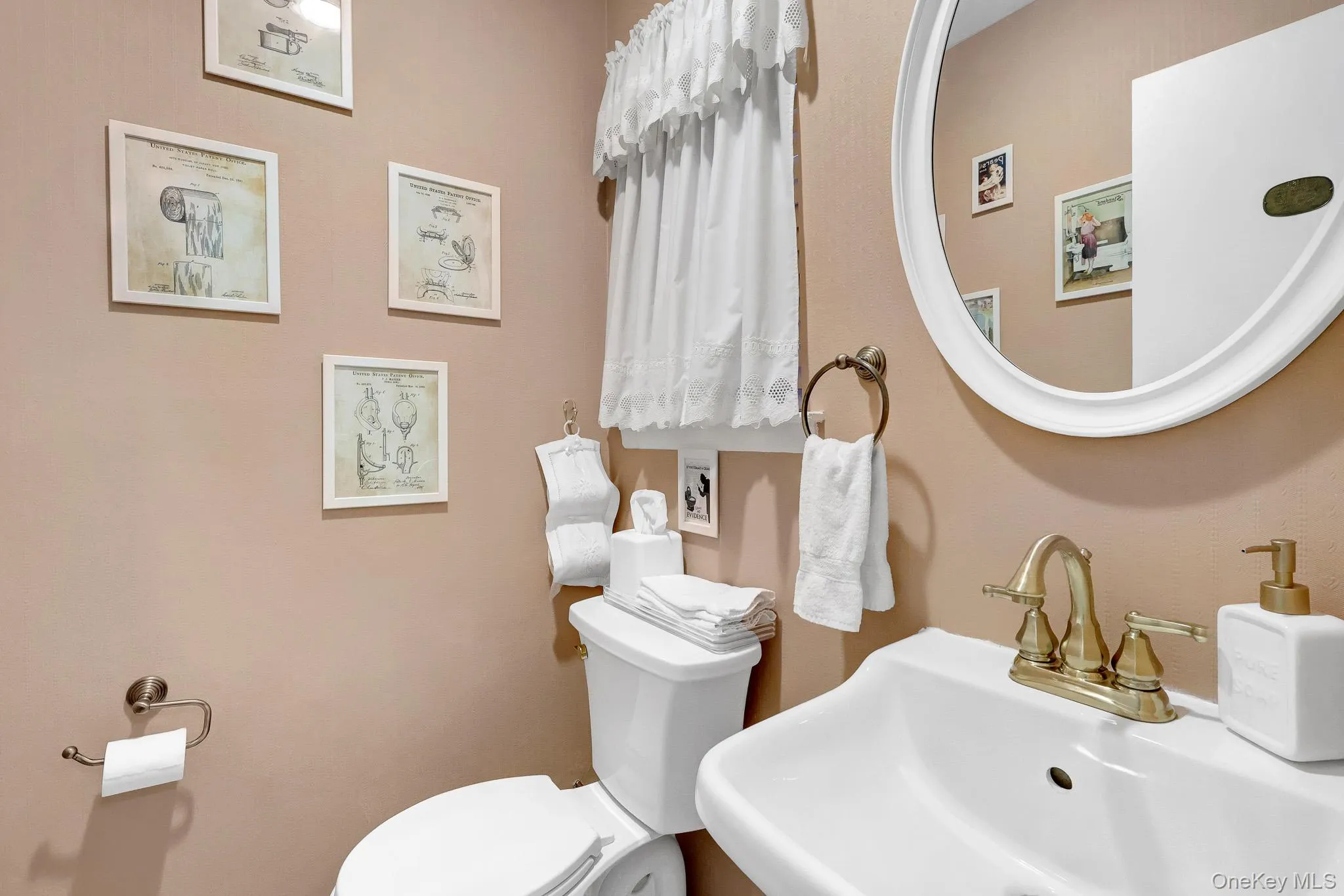 11 Clubhouse Court, Oyster Bay, NY, 3 Bedrooms Bedrooms, 9 Rooms Rooms,2 BathroomsBathrooms,Residential,For Rent,Clubhouse,0,1038513 11 Clubhouse Court, Oyster Bay, NY, 3 Bedrooms Bedrooms, 9 Rooms Rooms,2 BathroomsBathrooms,Residential,For Rent,Clubhouse,0,1038513