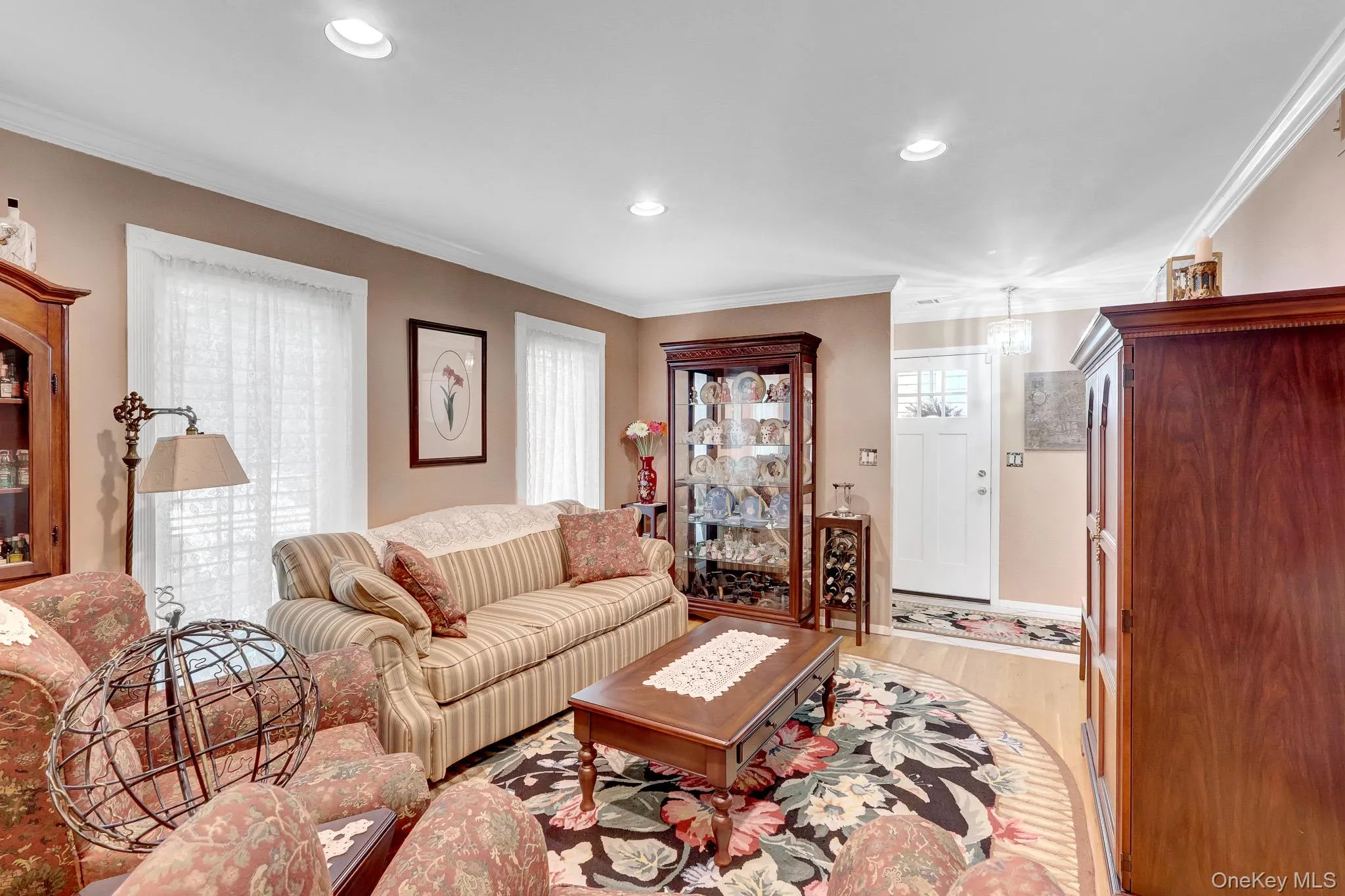 11 Clubhouse Court, Oyster Bay, NY, 3 Bedrooms Bedrooms, 9 Rooms Rooms,2 BathroomsBathrooms,Residential,For Rent,Clubhouse,0,1038513 11 Clubhouse Court, Oyster Bay, NY, 3 Bedrooms Bedrooms, 9 Rooms Rooms,2 BathroomsBathrooms,Residential,For Rent,Clubhouse,0,1038513