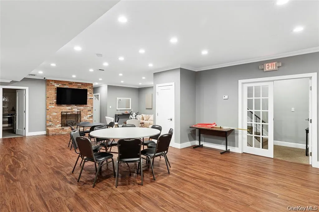11 Clubhouse Court, Oyster Bay, NY, 3 Bedrooms Bedrooms, 9 Rooms Rooms,2 BathroomsBathrooms,Residential,For Rent,Clubhouse,0,1038513 11 Clubhouse Court, Oyster Bay, NY, 3 Bedrooms Bedrooms, 9 Rooms Rooms,2 BathroomsBathrooms,Residential,For Rent,Clubhouse,0,1038513
