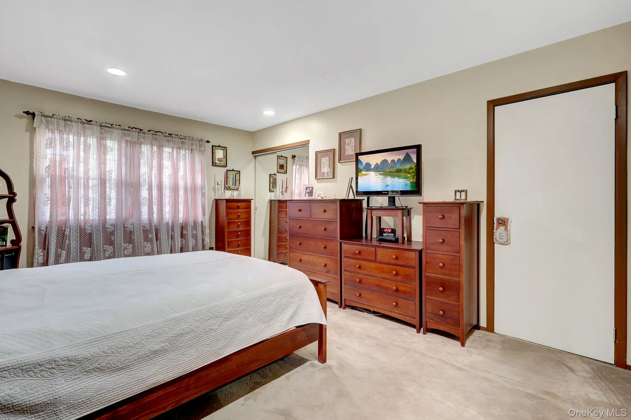 11 Clubhouse Court, Oyster Bay, NY, 3 Bedrooms Bedrooms, 9 Rooms Rooms,2 BathroomsBathrooms,Residential,For Rent,Clubhouse,0,1038513 11 Clubhouse Court, Oyster Bay, NY, 3 Bedrooms Bedrooms, 9 Rooms Rooms,2 BathroomsBathrooms,Residential,For Rent,Clubhouse,0,1038513