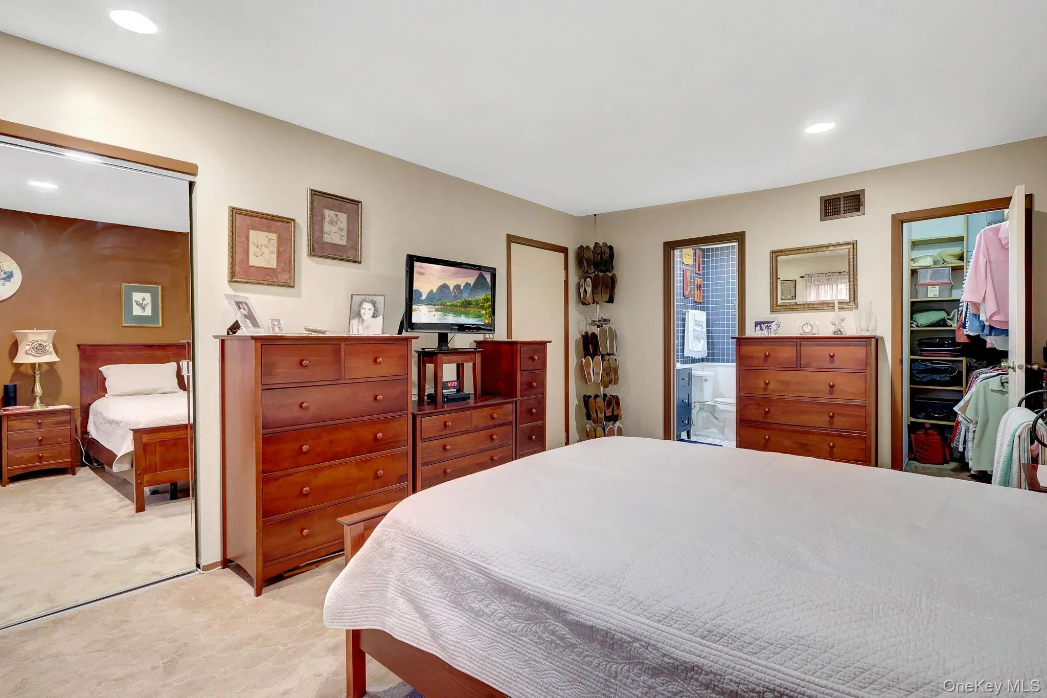 11 Clubhouse Court, Oyster Bay, NY, 3 Bedrooms Bedrooms, 9 Rooms Rooms,2 BathroomsBathrooms,Residential,For Rent,Clubhouse,0,1038513 11 Clubhouse Court, Oyster Bay, NY, 3 Bedrooms Bedrooms, 9 Rooms Rooms,2 BathroomsBathrooms,Residential,For Rent,Clubhouse,0,1038513