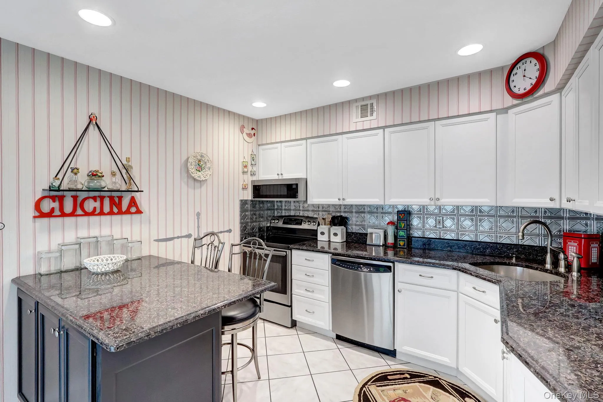 11 Clubhouse Court, Oyster Bay, NY, 3 Bedrooms Bedrooms, 9 Rooms Rooms,2 BathroomsBathrooms,Residential,For Rent,Clubhouse,0,1038513 11 Clubhouse Court, Oyster Bay, NY, 3 Bedrooms Bedrooms, 9 Rooms Rooms,2 BathroomsBathrooms,Residential,For Rent,Clubhouse,0,1038513