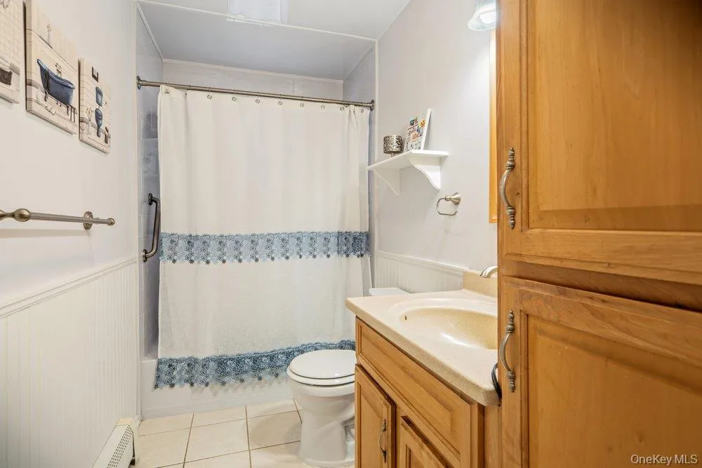 107 Avenue A, Islip, NY, 4 Bedrooms Bedrooms, 9 Rooms Rooms,2 BathroomsBathrooms,Residential,For Rent,Avenue A,0,1038516 107 Avenue A, Islip, NY, 4 Bedrooms Bedrooms, 9 Rooms Rooms,2 BathroomsBathrooms,Residential,For Rent,Avenue A,0,1038516