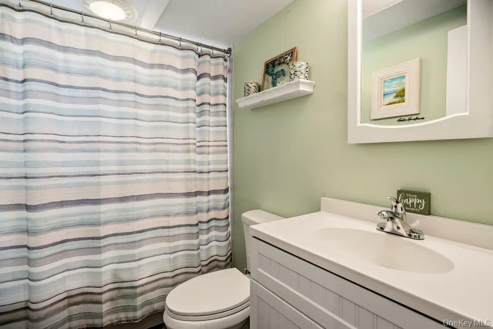 107 Avenue A, Islip, NY, 4 Bedrooms Bedrooms, 9 Rooms Rooms,2 BathroomsBathrooms,Residential,For Rent,Avenue A,0,1038516 107 Avenue A, Islip, NY, 4 Bedrooms Bedrooms, 9 Rooms Rooms,2 BathroomsBathrooms,Residential,For Rent,Avenue A,0,1038516