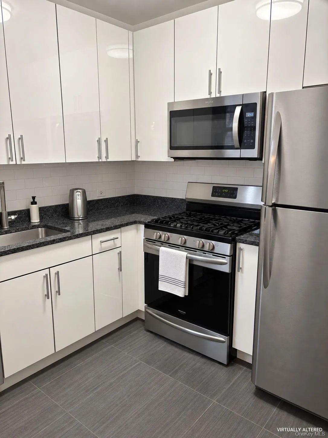 34-21 78th Street, New York, NY, 2 Bedroom Bedrooms, 5 Room Rooms,2 BathroomBathrooms,Residential Lease,For Rent,78th,0,1038518 34-21 78th Street, New York, NY, 2 Bedroom Bedrooms, 5 Room Rooms,2 BathroomBathrooms,Residential Lease,For Rent,78th,0,1038518