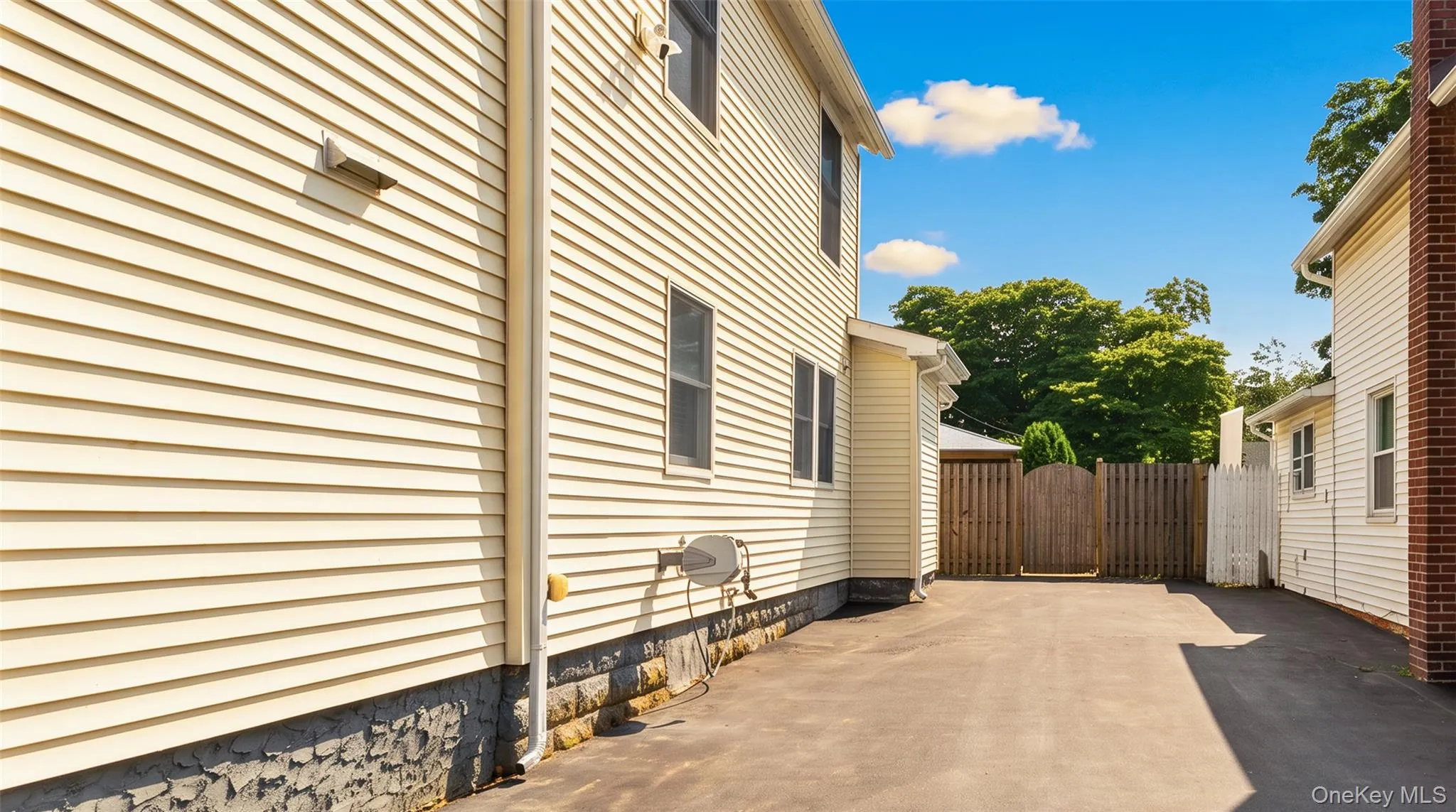 27 Wood Avenue, Brookhaven, NY, 3 Bedrooms Bedrooms, 6 Rooms Rooms,1 BathroomBathrooms,Residential,For Rent,Wood,0,1038520 27 Wood Avenue, Brookhaven, NY, 3 Bedrooms Bedrooms, 6 Rooms Rooms,1 BathroomBathrooms,Residential,For Rent,Wood,0,1038520