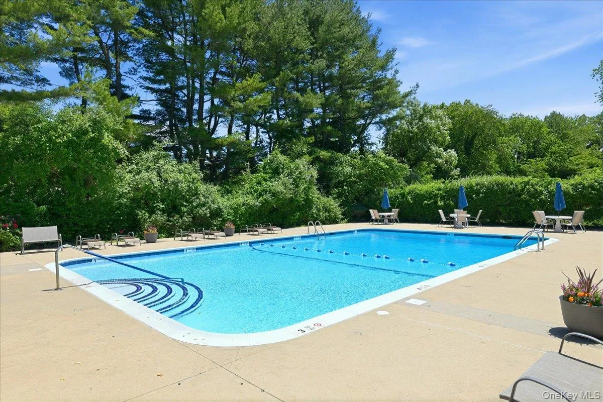 90 Knolls Drive, Brookhaven, NY, 2 Bedrooms Bedrooms, 5 Rooms Rooms,2 BathroomsBathrooms,Residential,For Rent,Knolls,0,1038527 90 Knolls Drive, Brookhaven, NY, 2 Bedrooms Bedrooms, 5 Rooms Rooms,2 BathroomsBathrooms,Residential,For Rent,Knolls,0,1038527