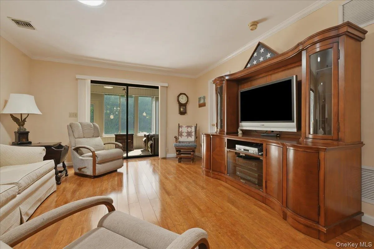 90 Knolls Drive, Brookhaven, NY, 2 Bedrooms Bedrooms, 5 Rooms Rooms,2 BathroomsBathrooms,Residential,For Rent,Knolls,0,1038527 90 Knolls Drive, Brookhaven, NY, 2 Bedrooms Bedrooms, 5 Rooms Rooms,2 BathroomsBathrooms,Residential,For Rent,Knolls,0,1038527