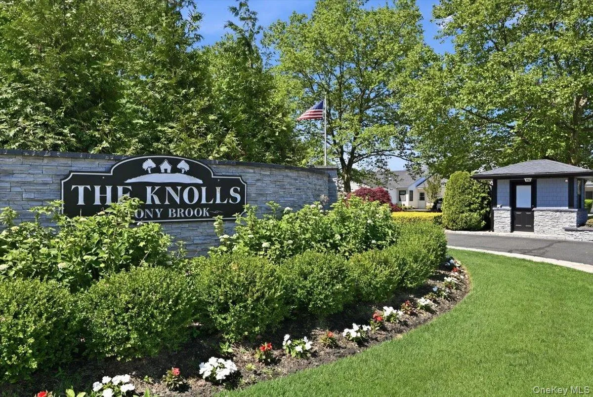 90 Knolls Drive, Brookhaven, NY, 2 Bedrooms Bedrooms, 5 Rooms Rooms,2 BathroomsBathrooms,Residential,For Rent,Knolls,0,1038527 90 Knolls Drive, Brookhaven, NY, 2 Bedrooms Bedrooms, 5 Rooms Rooms,2 BathroomsBathrooms,Residential,For Rent,Knolls,0,1038527