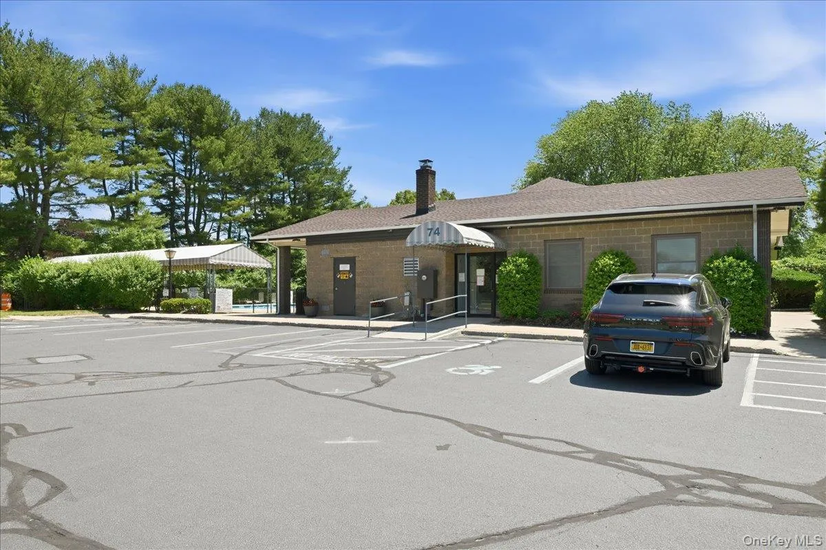 90 Knolls Drive, Brookhaven, NY, 2 Bedrooms Bedrooms, 5 Rooms Rooms,2 BathroomsBathrooms,Residential,For Rent,Knolls,0,1038527 90 Knolls Drive, Brookhaven, NY, 2 Bedrooms Bedrooms, 5 Rooms Rooms,2 BathroomsBathrooms,Residential,For Rent,Knolls,0,1038527