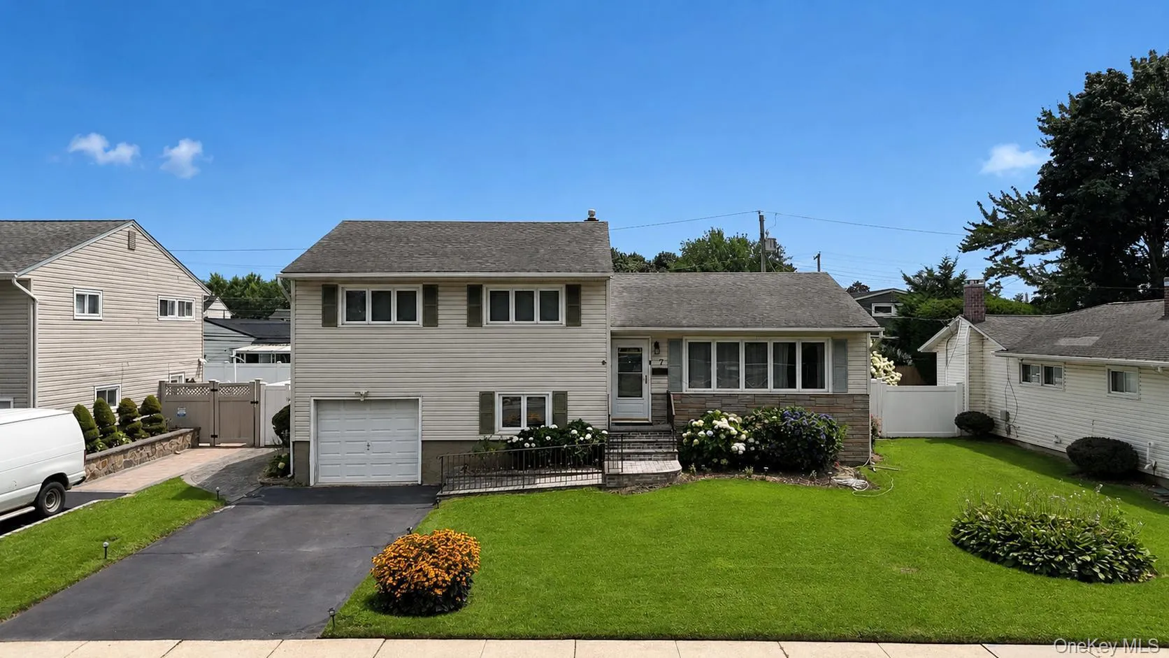 7 Primrose Avenue, Oyster Bay, NY, 3 Bedrooms Bedrooms, 10 Rooms Rooms,2 BathroomsBathrooms,Residential,For Rent,Primrose,0,1038529 7 Primrose Avenue, Oyster Bay, NY, 3 Bedrooms Bedrooms, 10 Rooms Rooms,2 BathroomsBathrooms,Residential,For Rent,Primrose,0,1038529