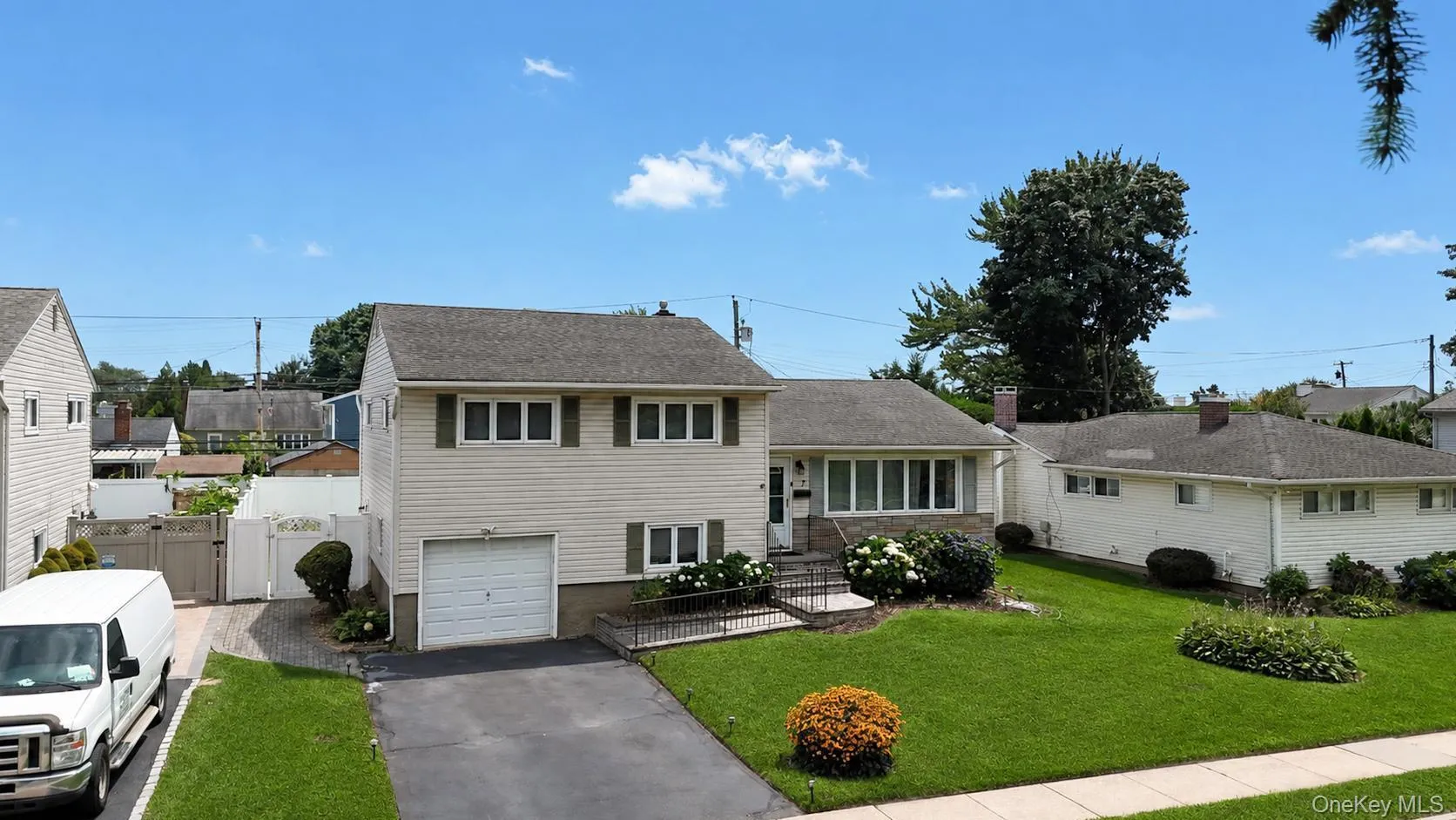 7 Primrose Avenue, Oyster Bay, NY, 3 Bedrooms Bedrooms, 10 Rooms Rooms,2 BathroomsBathrooms,Residential,For Rent,Primrose,0,1038529 7 Primrose Avenue, Oyster Bay, NY, 3 Bedrooms Bedrooms, 10 Rooms Rooms,2 BathroomsBathrooms,Residential,For Rent,Primrose,0,1038529