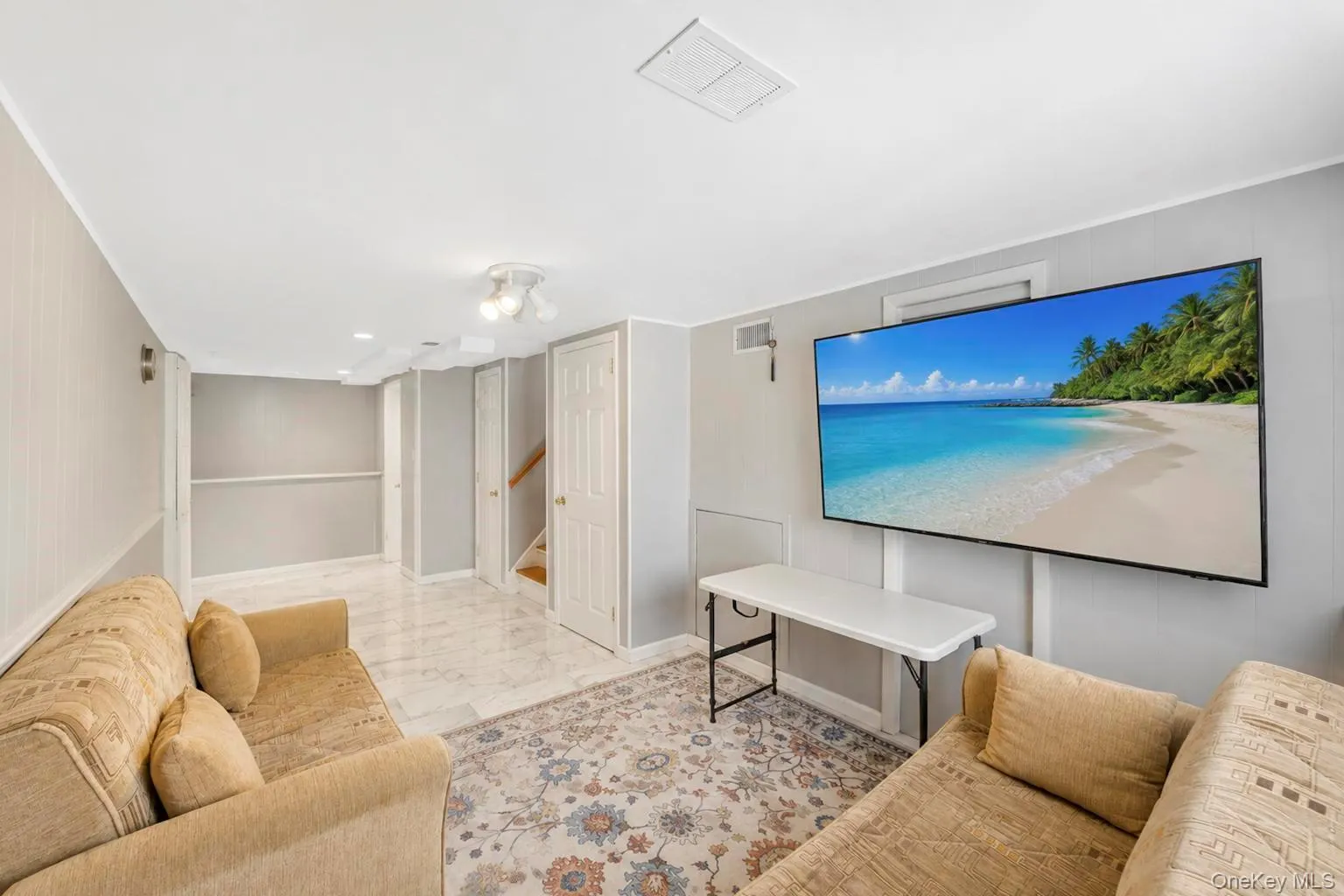 7 Primrose Avenue, Oyster Bay, NY, 3 Bedrooms Bedrooms, 10 Rooms Rooms,2 BathroomsBathrooms,Residential,For Rent,Primrose,0,1038529 7 Primrose Avenue, Oyster Bay, NY, 3 Bedrooms Bedrooms, 10 Rooms Rooms,2 BathroomsBathrooms,Residential,For Rent,Primrose,0,1038529