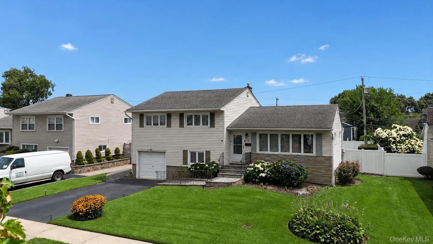 7 Primrose Avenue, Oyster Bay, NY, 3 Bedrooms Bedrooms, 10 Rooms Rooms,2 BathroomsBathrooms,Residential,For Rent,Primrose,0,1038529 7 Primrose Avenue, Oyster Bay, NY, 3 Bedrooms Bedrooms, 10 Rooms Rooms,2 BathroomsBathrooms,Residential,For Rent,Primrose,0,1038529